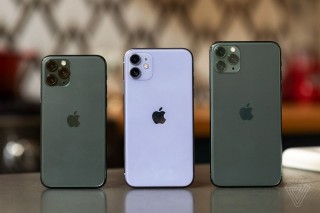 Review hành trình HÁI APPLE 11 tại APPLE STORE ORCHARD - SINGAPORE
