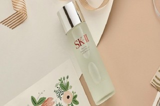 Review nước thần SK-II chính hãng cực kì chi tiết.